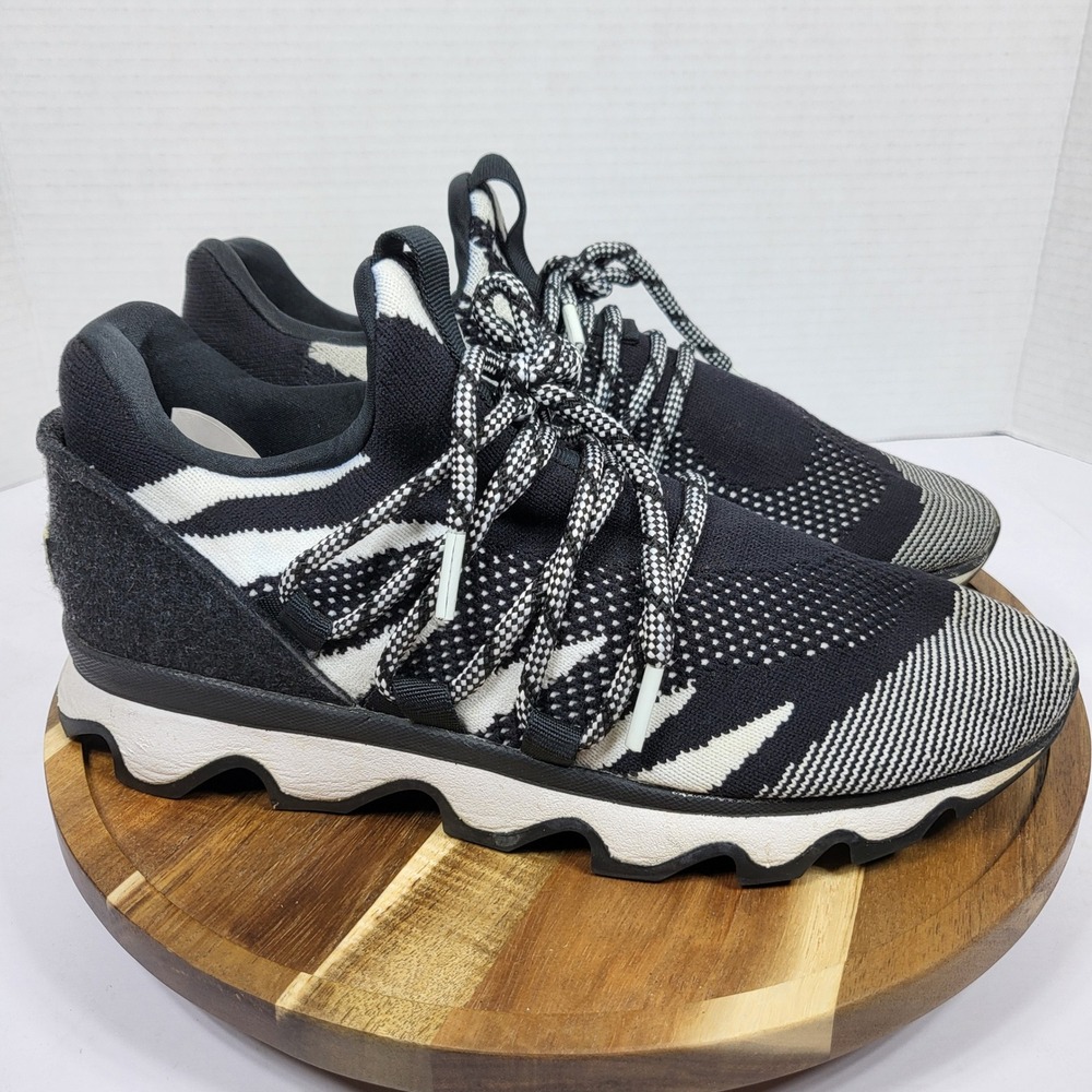 Sorel Kinetic Sneak Women 7.5 Black White Excellent NL3226-010 Knit Gorpcore‎